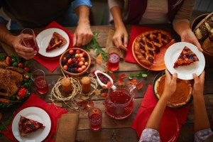 10 Scientifically Proven Ways to Keep Off the Holiday Weight Gain
